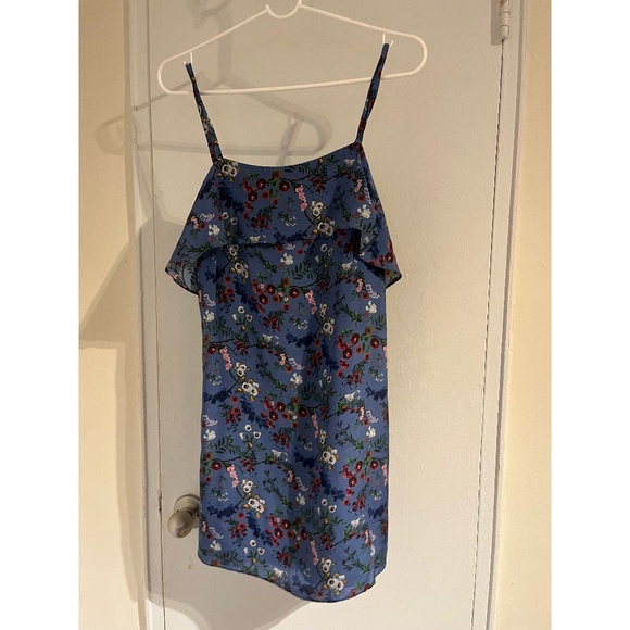 Alice + Olivia Dresses & Skirts - NWOT Alice + Olivia Short Blue Floral Mini Dress Size XS